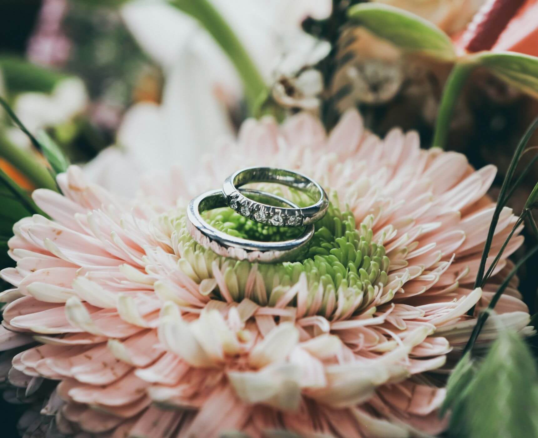 10 Tips For Choosing A Diamond Ring Ramsdens Jewellery