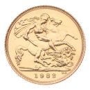 1982 Elizabeth II Decimal Portrait UK Half Sovereign Coin