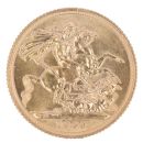 1963 Elizabeth II First Portrait UK Full Sovereign Coin