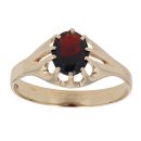 9ct Yellow Gold Garnet Single Stone Signet Ring