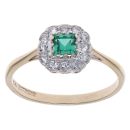 9ct Yellow Gold Green Gemstone and Cubic Zirconia Cluster Ring