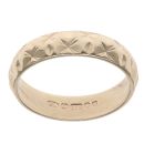 9ct Yellow Gold Patterned Wedding Band 4.1mm