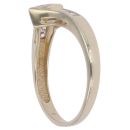 9ct Yellow Gold Cubic Zirconia and Amethyst Ring