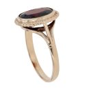 9ct Yellow Gold Garnet Single Stone Ring