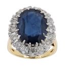 18ct Yellow Gold Sapphire And Diamond Cluster Ring