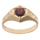 9ct Yellow Gold Garnet Single Stone Signet Ring
