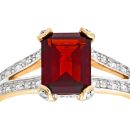 9ct Yellow Gold Garnet and Diamond Ring