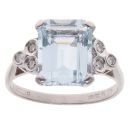 18ct White Gold 0.05ct Diamond and Aquamarine Single Stone Ring