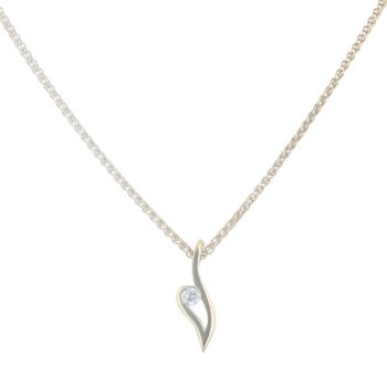 18ct Yellow Gold 0.10ct Brilliant Cut Diamond Fancy Pendant and Chain 22"