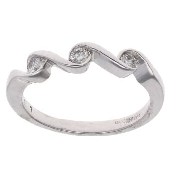 18ct White Gold 0.15ct Brilliant Cut Diamond Trilogy Ring