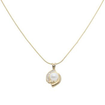 14ct Yellow Gold 0.20ct Baguette Cut Diamond And Pearl Pendant And Chain 18"
