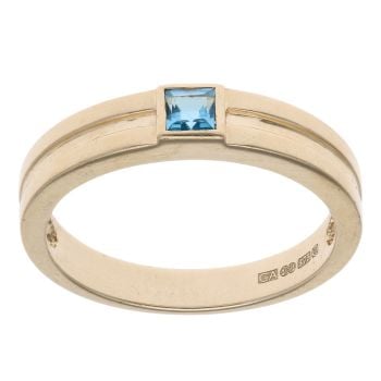 9ct Yellow Gold Blue Topaz Solitaire Ring