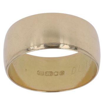 18ct Yellow Gold 8.7mm Wedding Band
