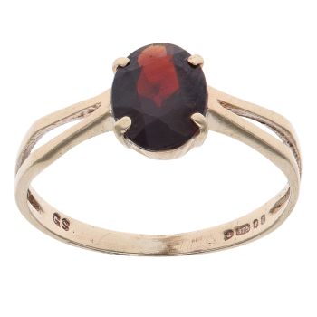 9ct Yellow Gold Garnet Solitaire Ring