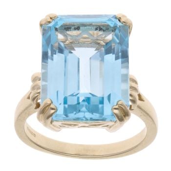 9ct Yellow Gold Blue Topaz Solitaire Ring