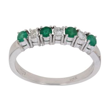 18ct White Gold 0.10ct Diamond And Emerald Ring