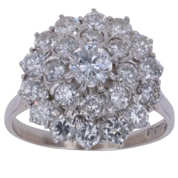 18ct White Gold 2.75ct Brilliant Cut Diamond Cluster Ring