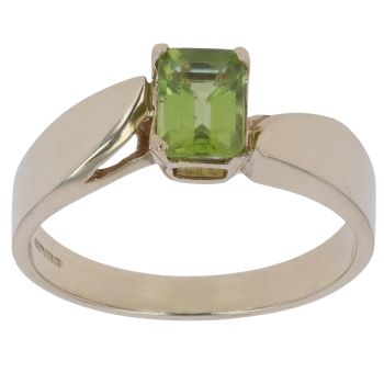 9ct Yellow Gold Peridot Single Stone Ring