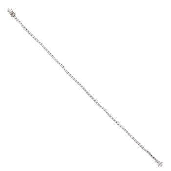 18ct White Gold 2.00ct Brilliant Cut Diamond Tennis Bracelet 7"