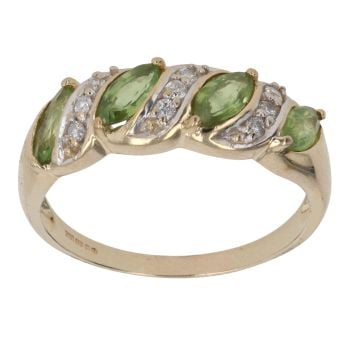 9ct Yellow Gold 0.10ct Diamond And Peridot Ring