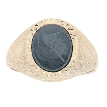 9ct Yellow Gold Hematite Centurion Patterned Signet Ring