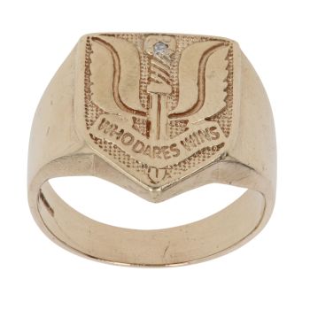 9ct Yellow Gold 0.01ct Diamond 'Who Dares Wins' Crest Signet Ring
