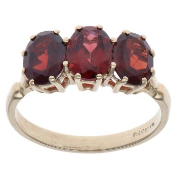 9ct Yellow Gold Garnet Three Stone Ring