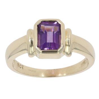 9ct Yellow Gold Amethyst Single Stone Ring