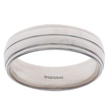 18ct White Gold Line Patterned Wedding Band 5.9mm