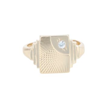 9ct Yellow Gold Cubic Zirconia Patterned Signet Ring