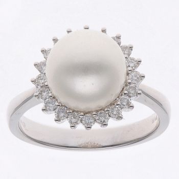 18ct White Gold 0.20ct Diamond and Pearl Cluster Ring