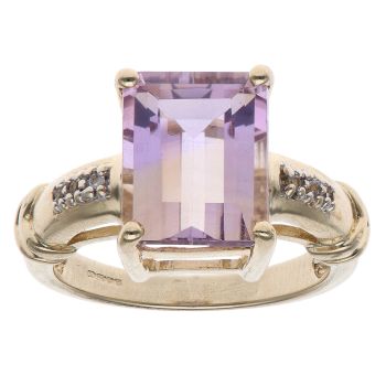 9ct Yellow Gold Amethyst and Cubic Zirconia Ring