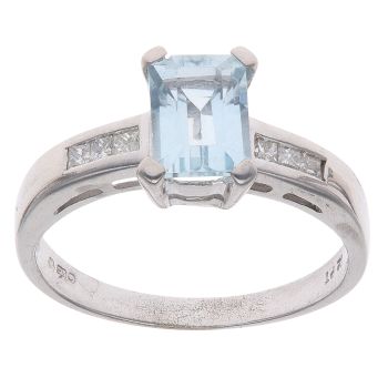 9ct White Gold 0.12ct Princess Cut Diamond and Aquamarine Ring