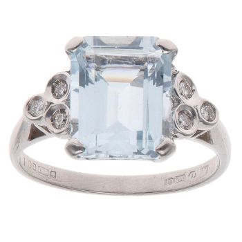 18ct White Gold 0.05ct Diamond and Aquamarine Single Stone Ring