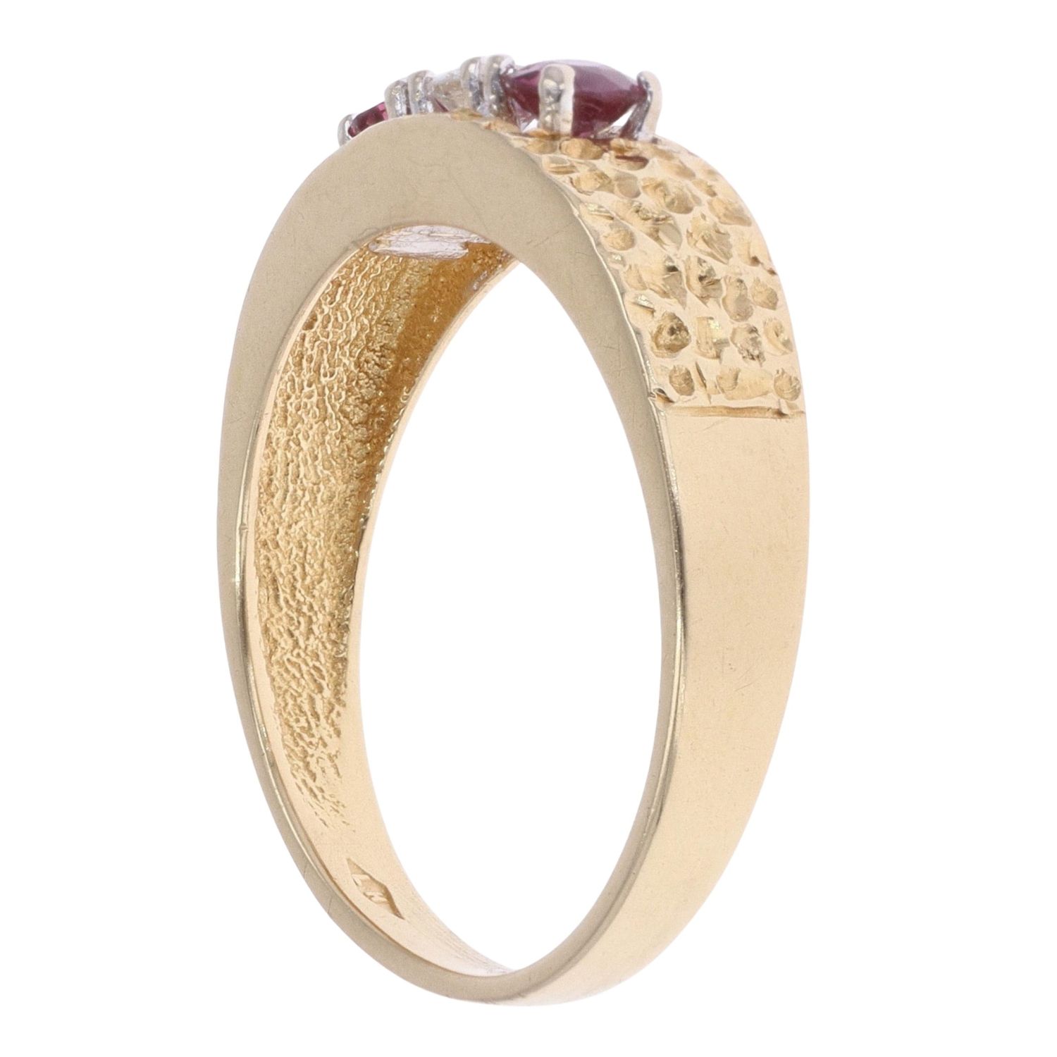 18ct Yellow Gold 0.15ct Diamond And Ruby Three Stone Ring ...