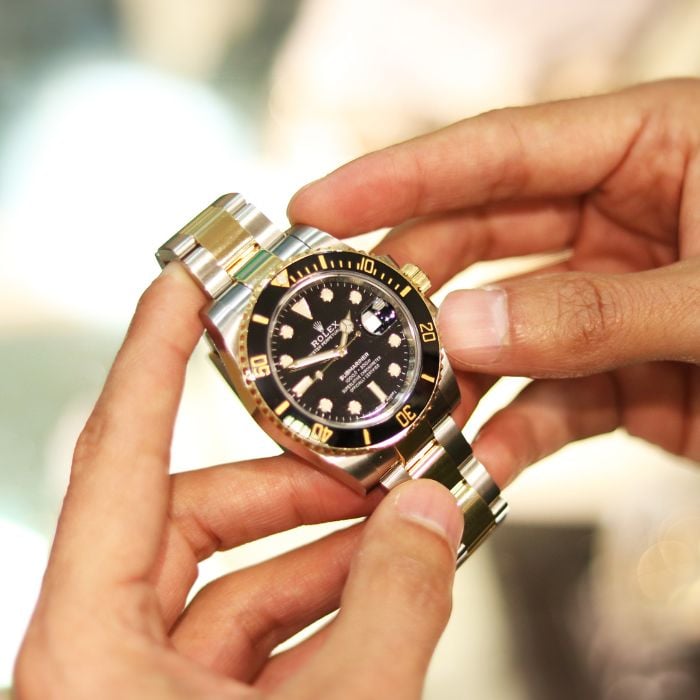How To Find Affordable Luxury Watches
