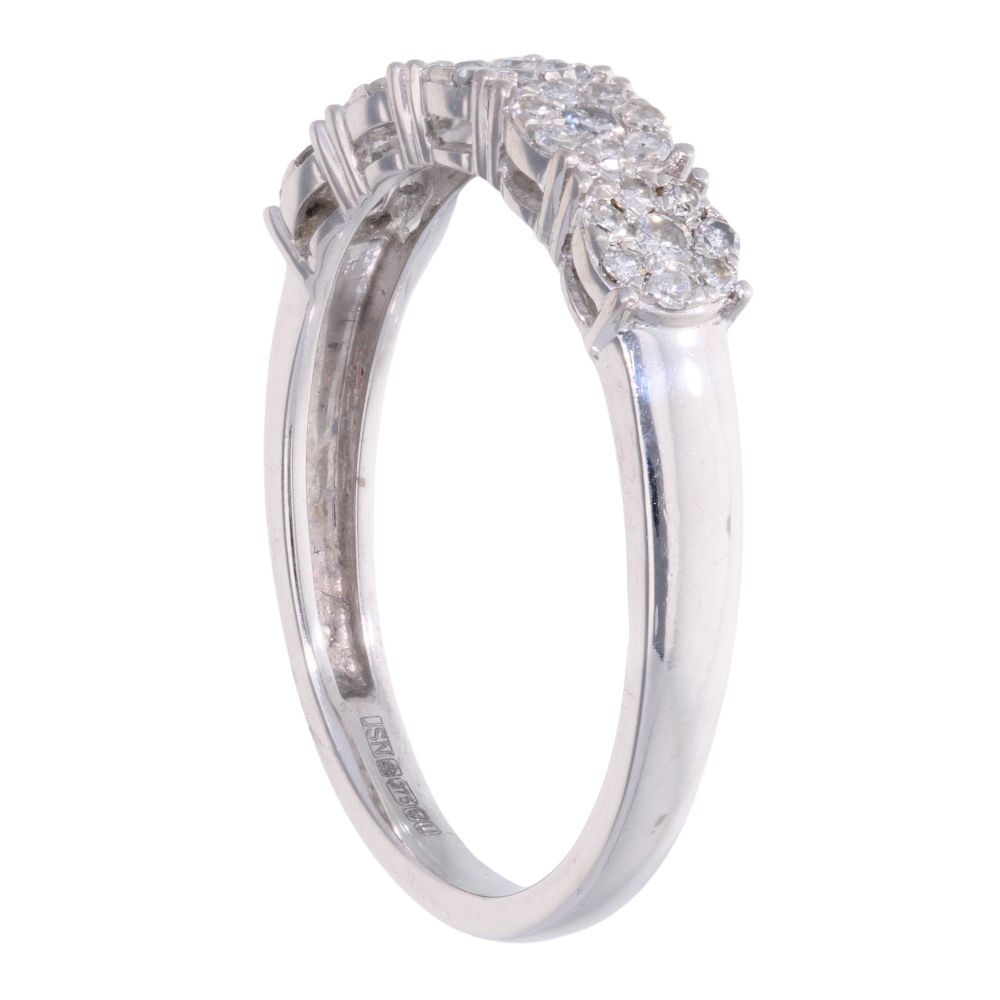 9ct White Gold 0.25ct Diamond Cluster Ring