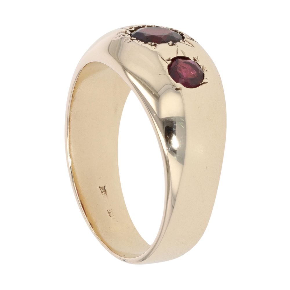 9ct Yellow Gold Garnet Signet Ring RAMS703326045009 | Ramsdens Jewellery