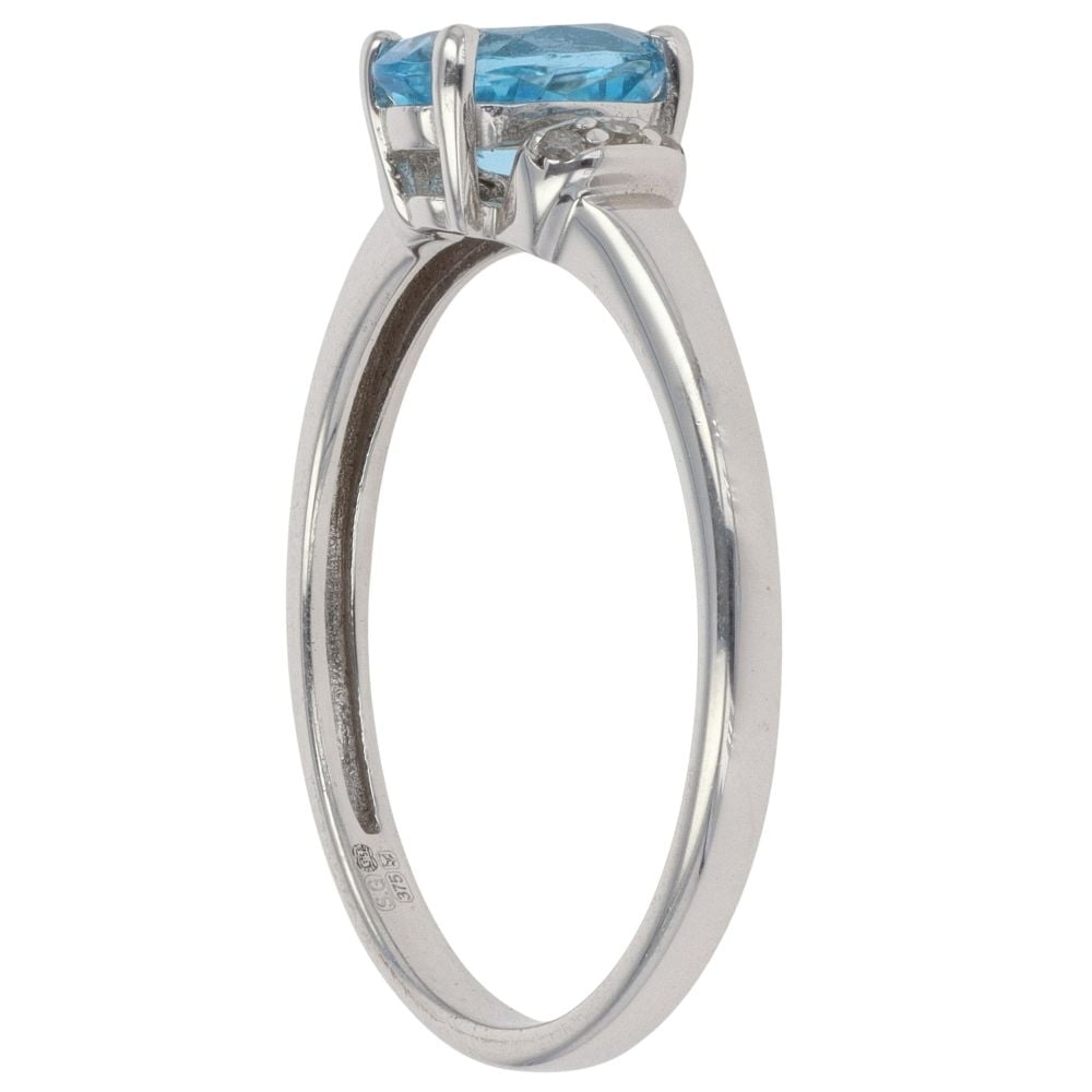 9ct White Gold 0.03ct Diamond and Apatite Dress Ring