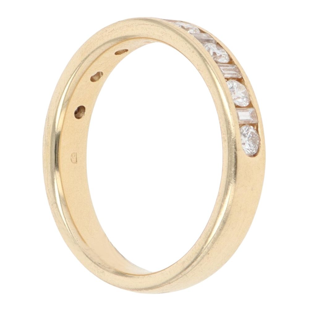 18ct Yellow Gold 0.40ct Brilliant And Baguette Cut Diamond Half ...