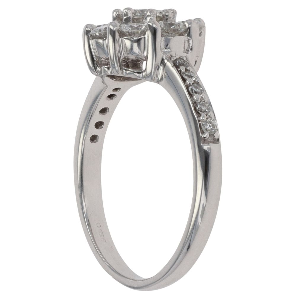 18ct White Gold 1.00ct Brilliant Cut Diamond Cluster Ring