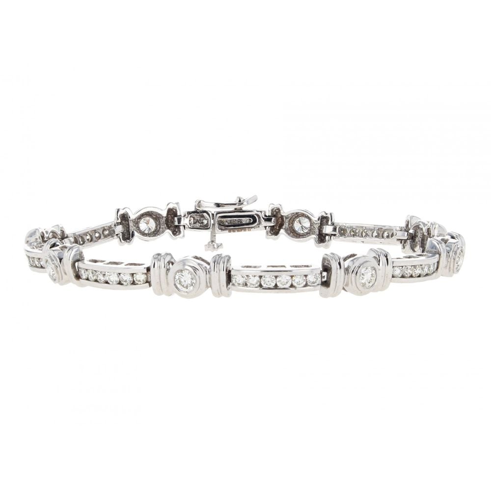 18ct White Gold 2.26ct Diamond Bracelet