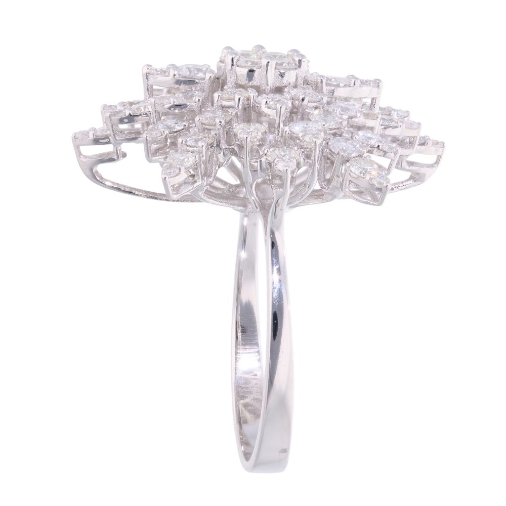 18ct White Gold 2.10ct Diamond Cluster Ring
