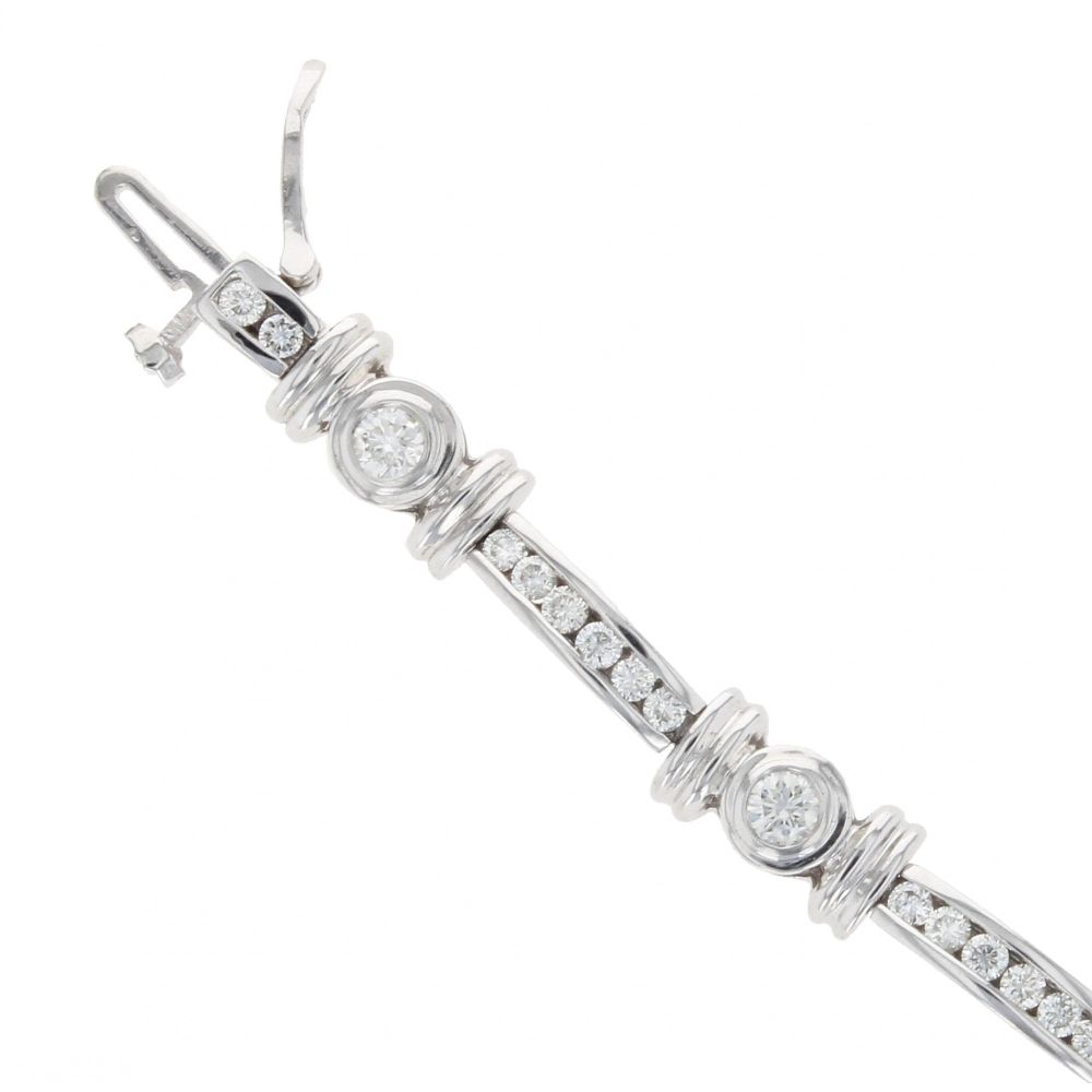 18ct White Gold 2.26ct Diamond Bracelet