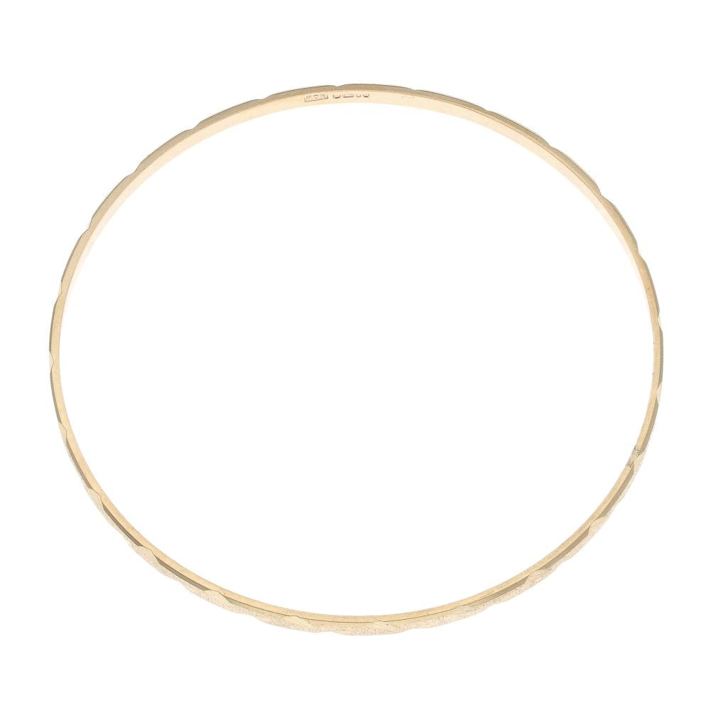 9ct Yellow Gold Diamond Cut Bangle