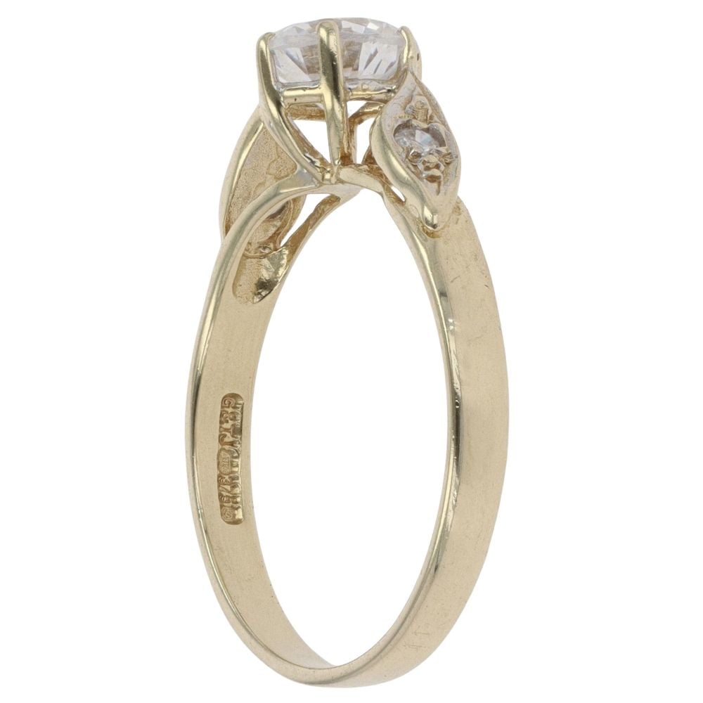 9ct Yellow Gold Cubic Zirconia Solitaire Ring
